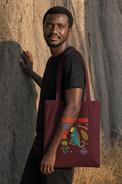 Niokolo-Koba Scattered Tote — portée, photoshoot, sur place