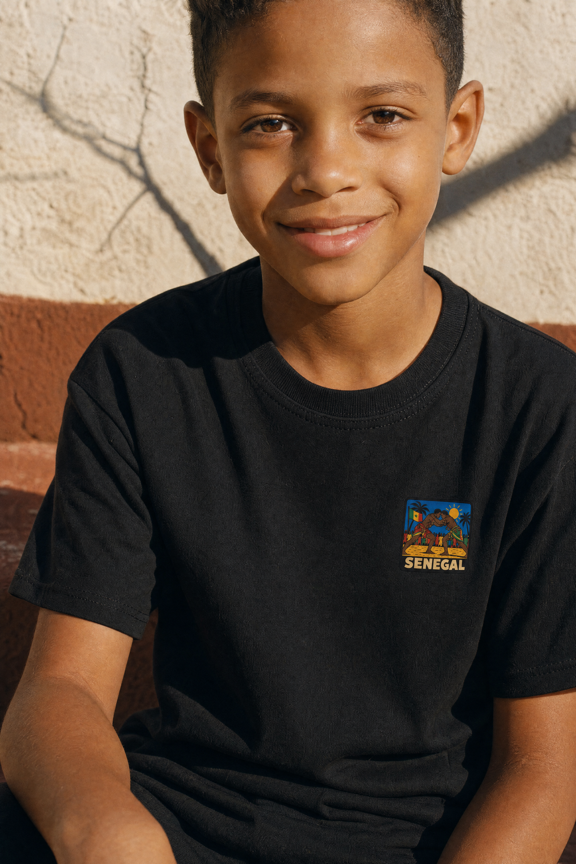 Senegal Patch Kids Tee — portée, photoshoot, sur place