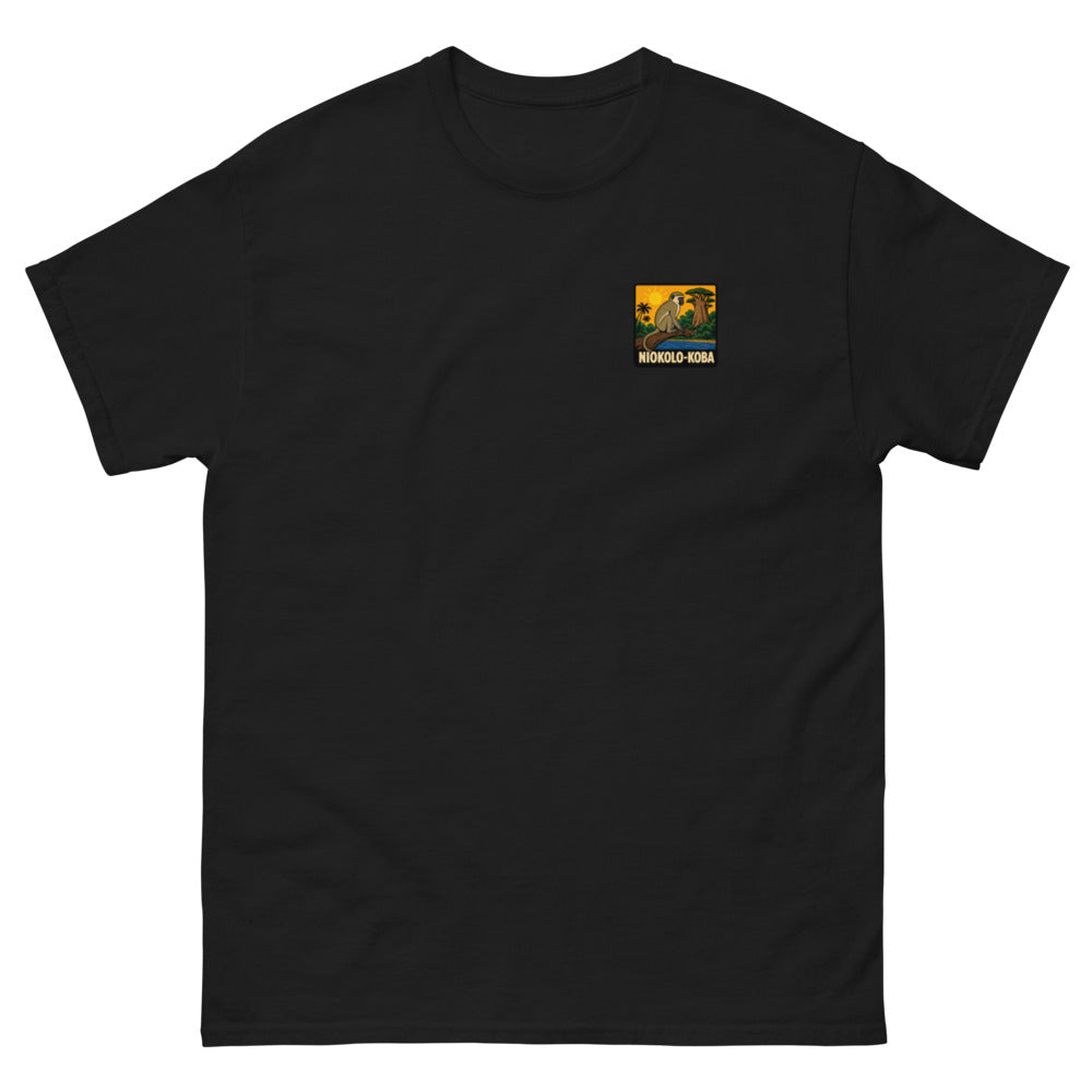 Tee Niokolo, patch Niokolo-Koba imprimé au cœur, coloris Noir, vu de face