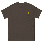 Tee Niokolo, écusson drapeau du Sénégal brodé au cœur, coloris Chocolat, vu de face