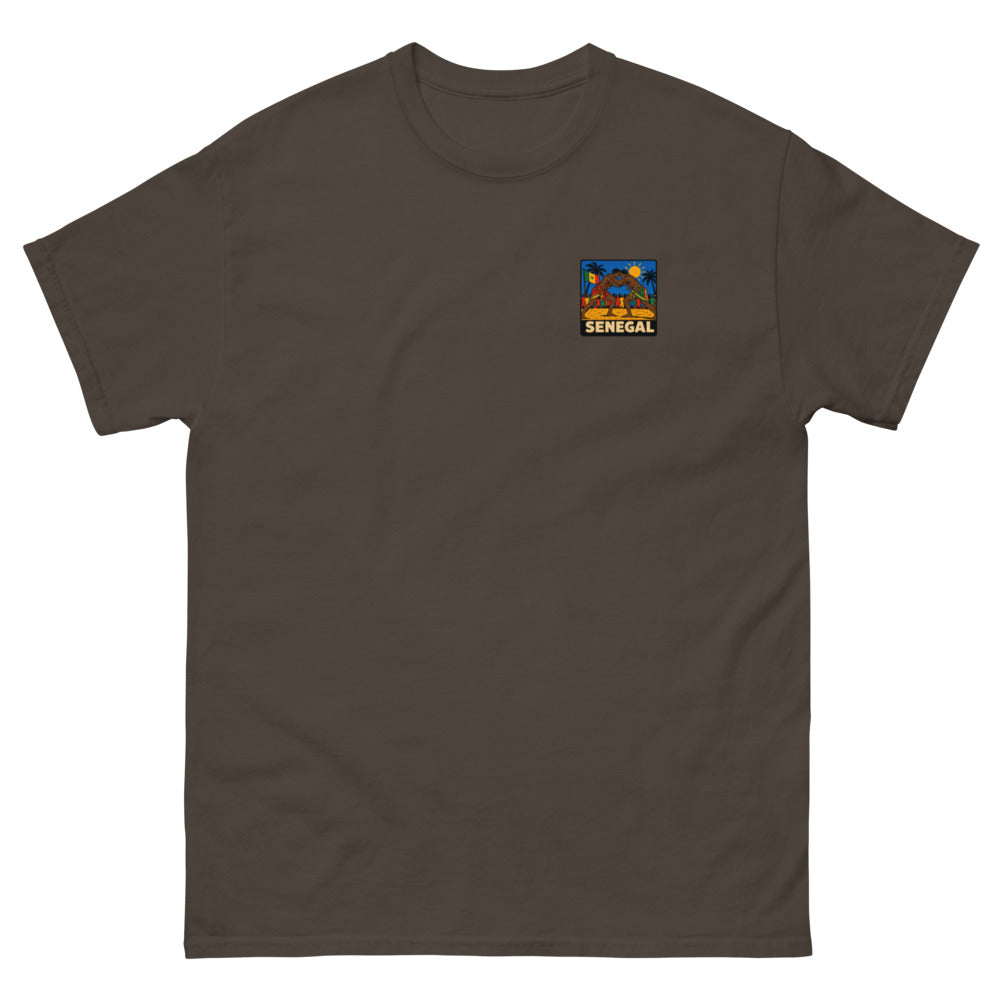 Tee Niokolo, patch Sénégal imprimé au cœur, coloris Chocolat, vu de face