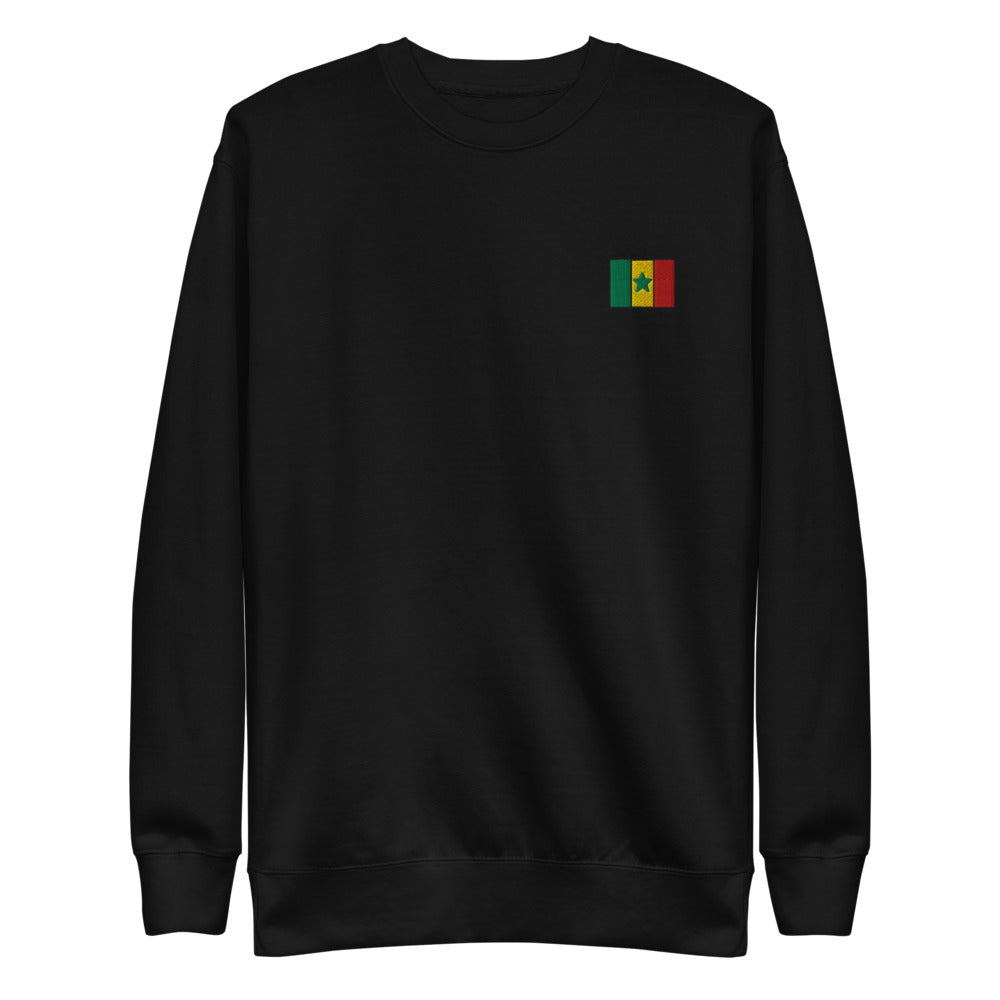 Sweat Niokolo, écusson drapeau du Sénégal brodé au cœur, coloris Noir, vu de face