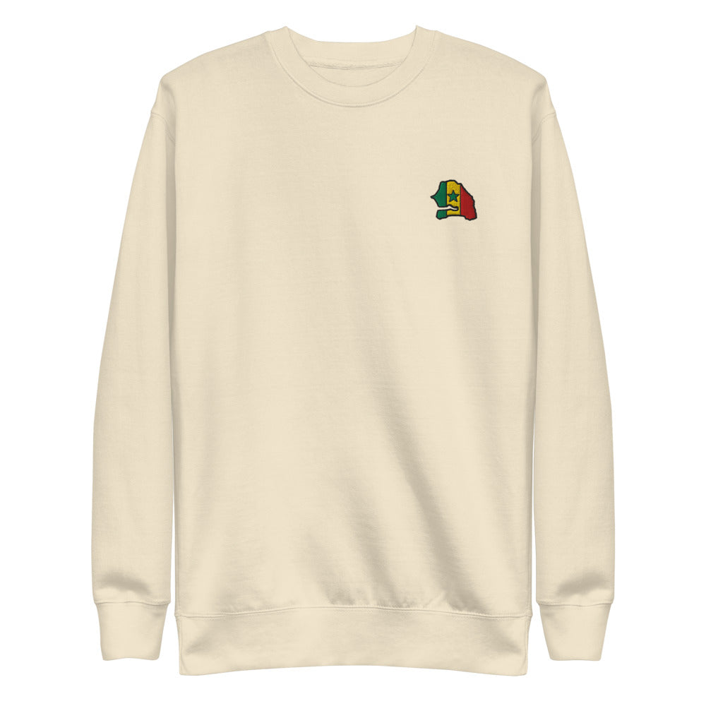 Sweat Niokolo, écusson carte du Sénégal brodé au cœur, coloris Sable, vu de face