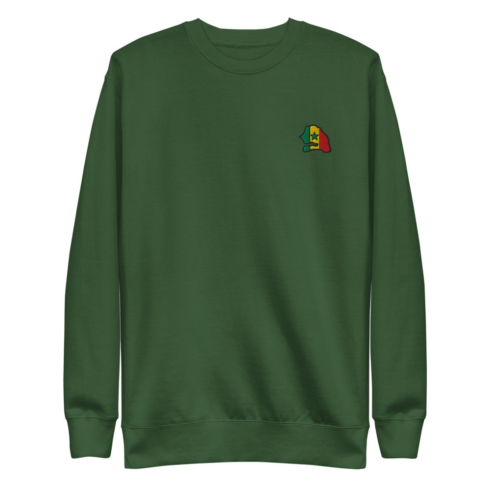 Sweat Niokolo, écusson carte du Sénégal brodé au cœur, coloris Vert forêt, vu de face